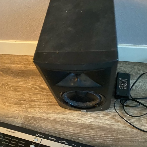 Krong keyboard, jbl speaker - Picture 4 of 8